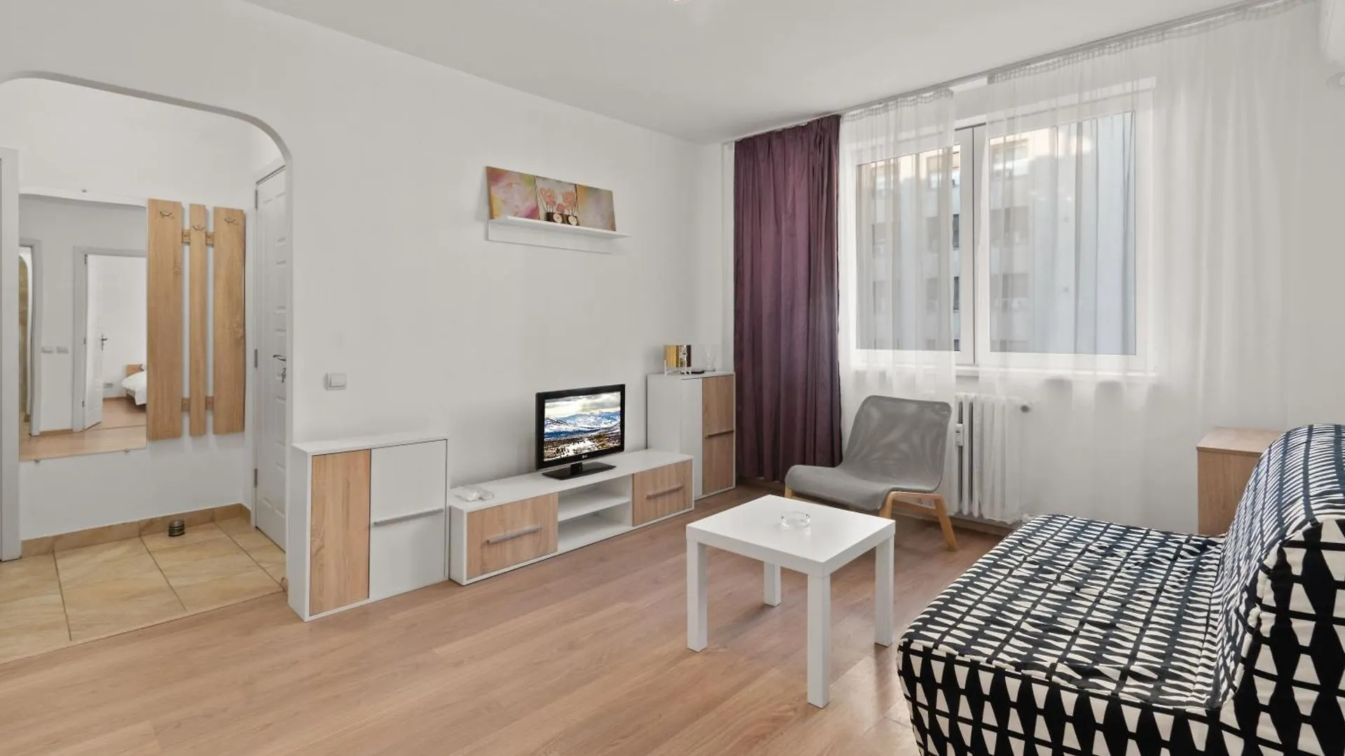 Convenient Gara De Nord Apartment Бухарест